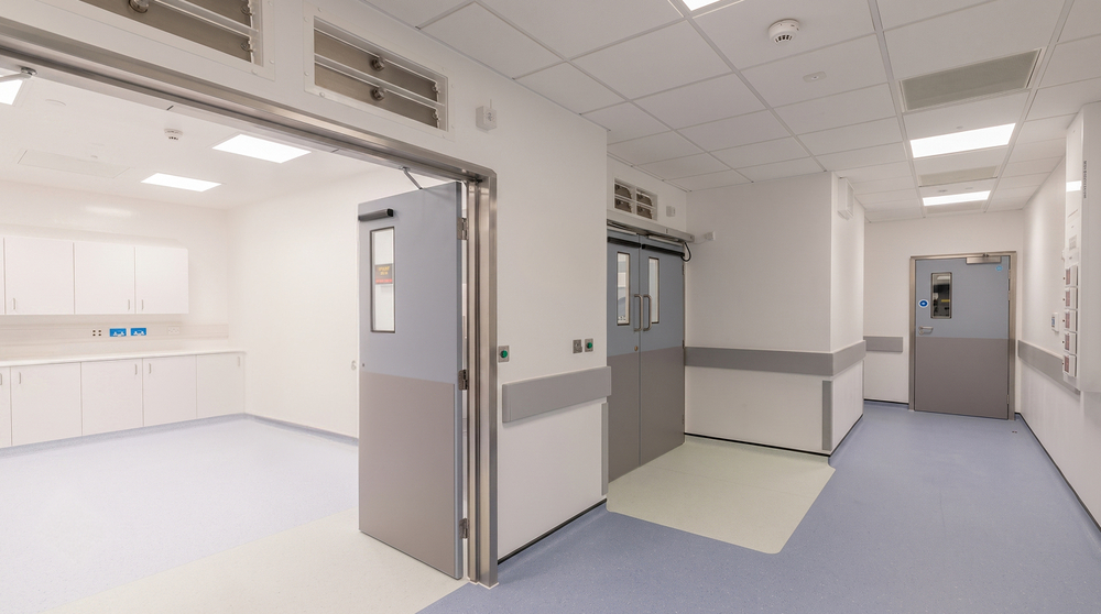 Clinical corridor and preparation room - sealed ceiling panels and clinical doors