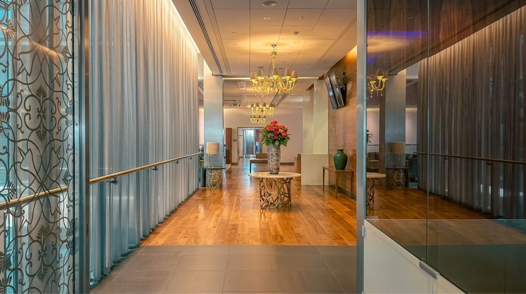 Lobby & Arrival